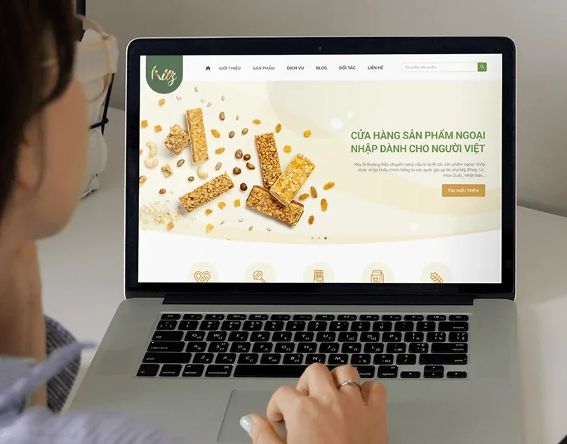 Giao diện website Kity do BizMaC thiết kế